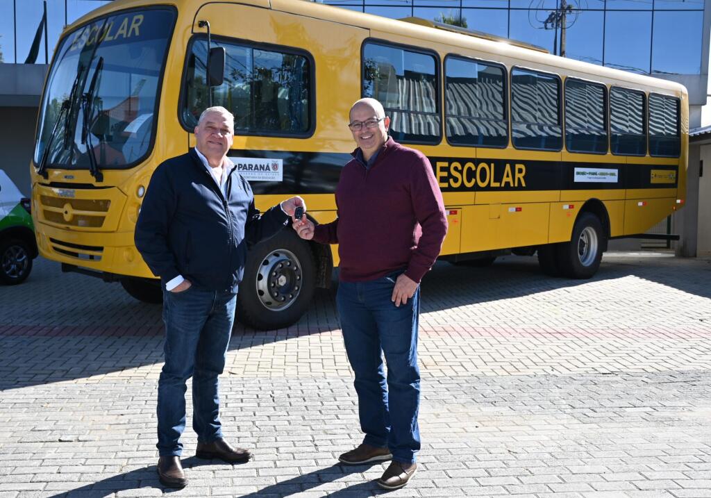 Contenda amplia frota do transporte escolar