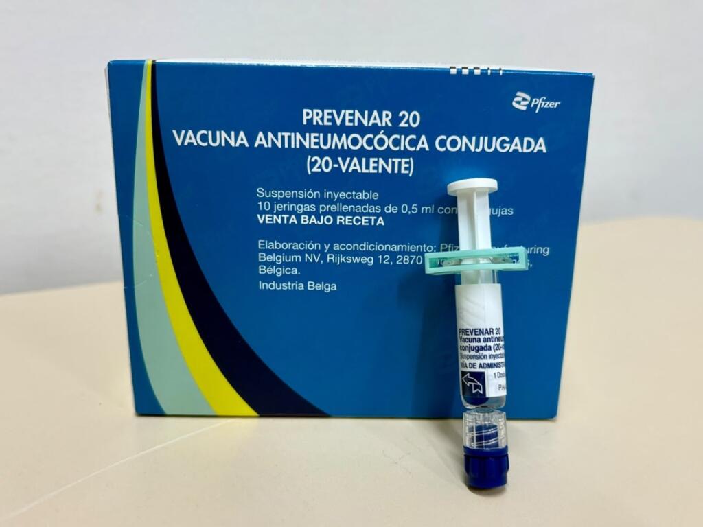Contenda inicia vacinação com Pneumo 20