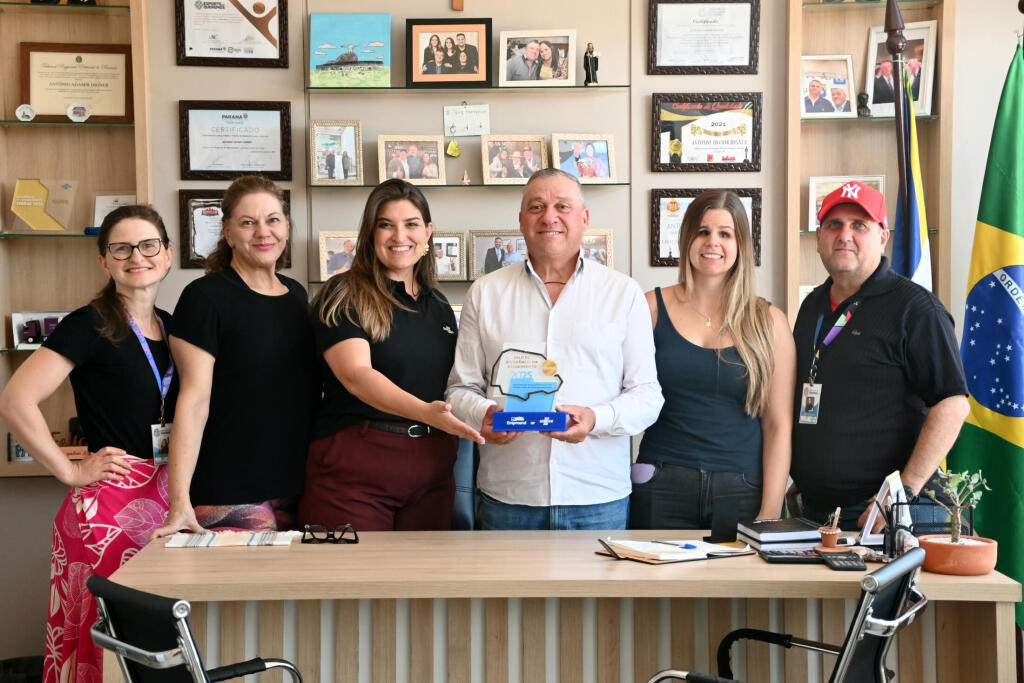 Sala do Empreendedor recebe Selo Ouro