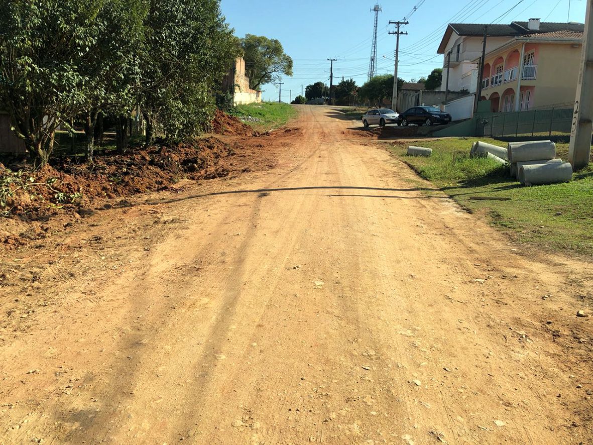 Iniciam as obras da Rua Estefano Graboski