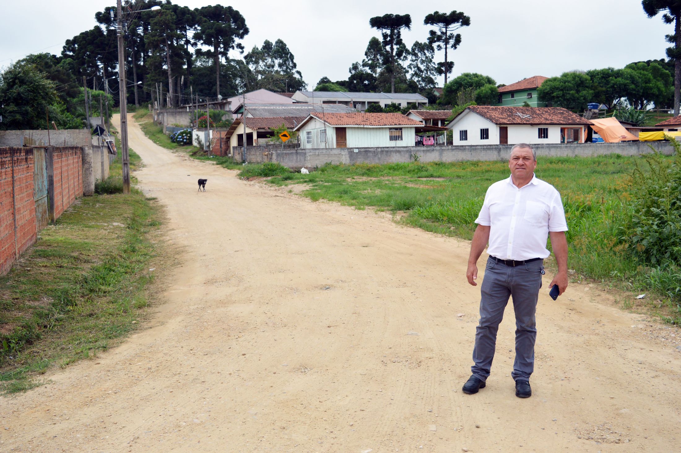 Prefeito Mostarda anuncia nova pavimentação na região dos Pepes