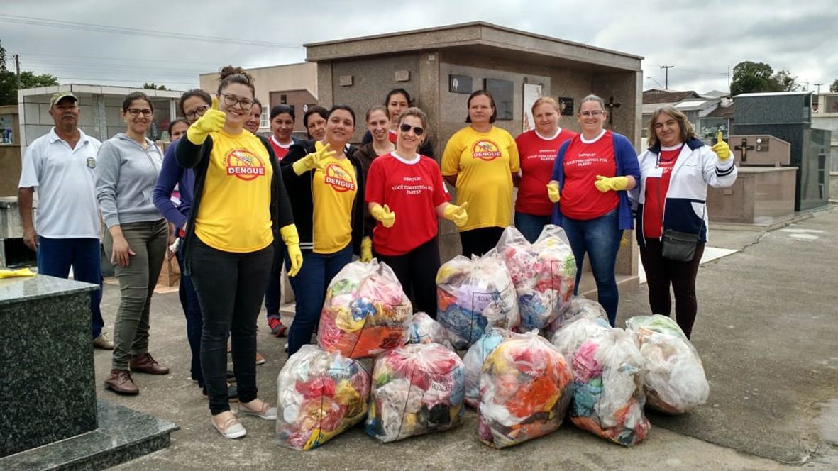 Contenda realiza ações contra a dengue