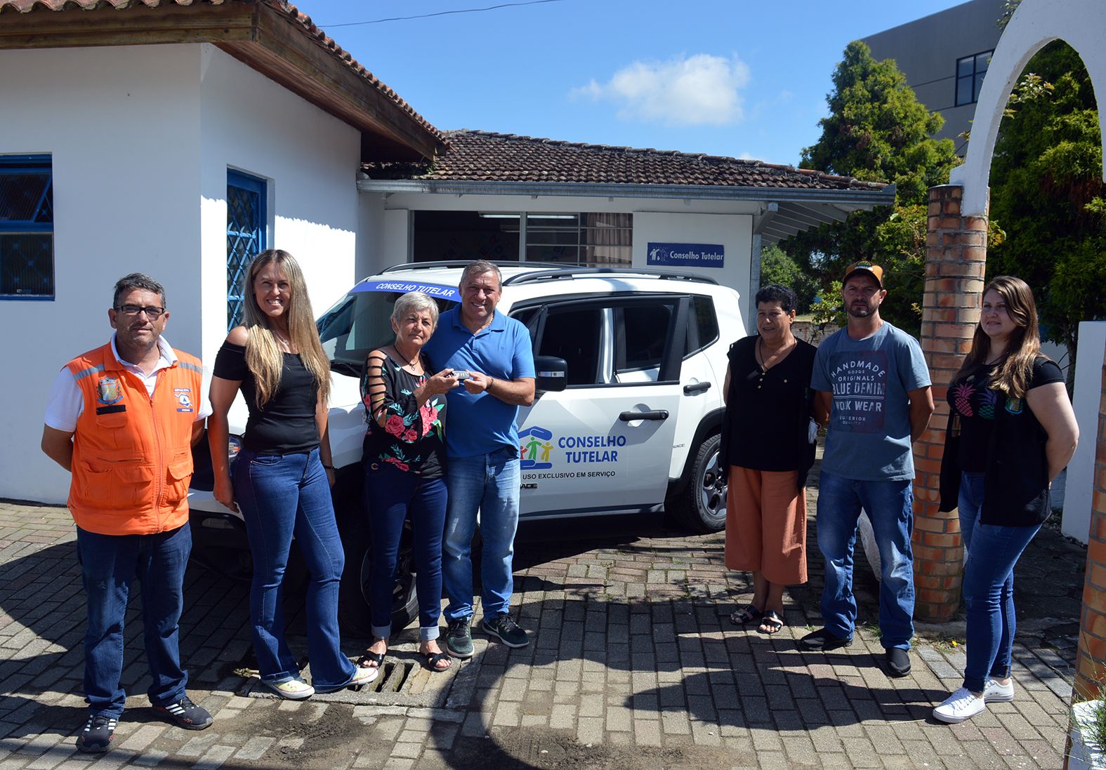 Conselho Tutelar recebe novo veículo