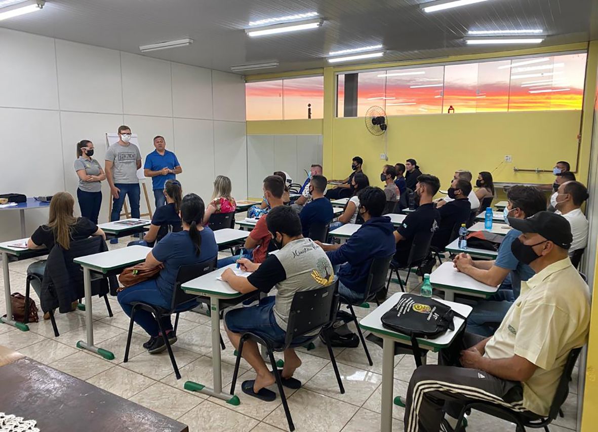 Começa o curso de Auxiliar de Mecânica Industrial