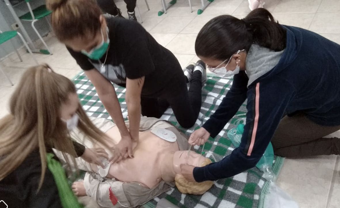 Profissionais de Contenda participam de curso de emergência cardiorrespiratória