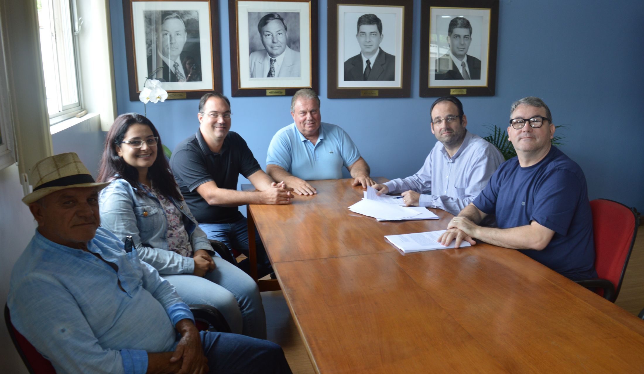 Celebrados mais dois contratos para pavimentação asfáltica