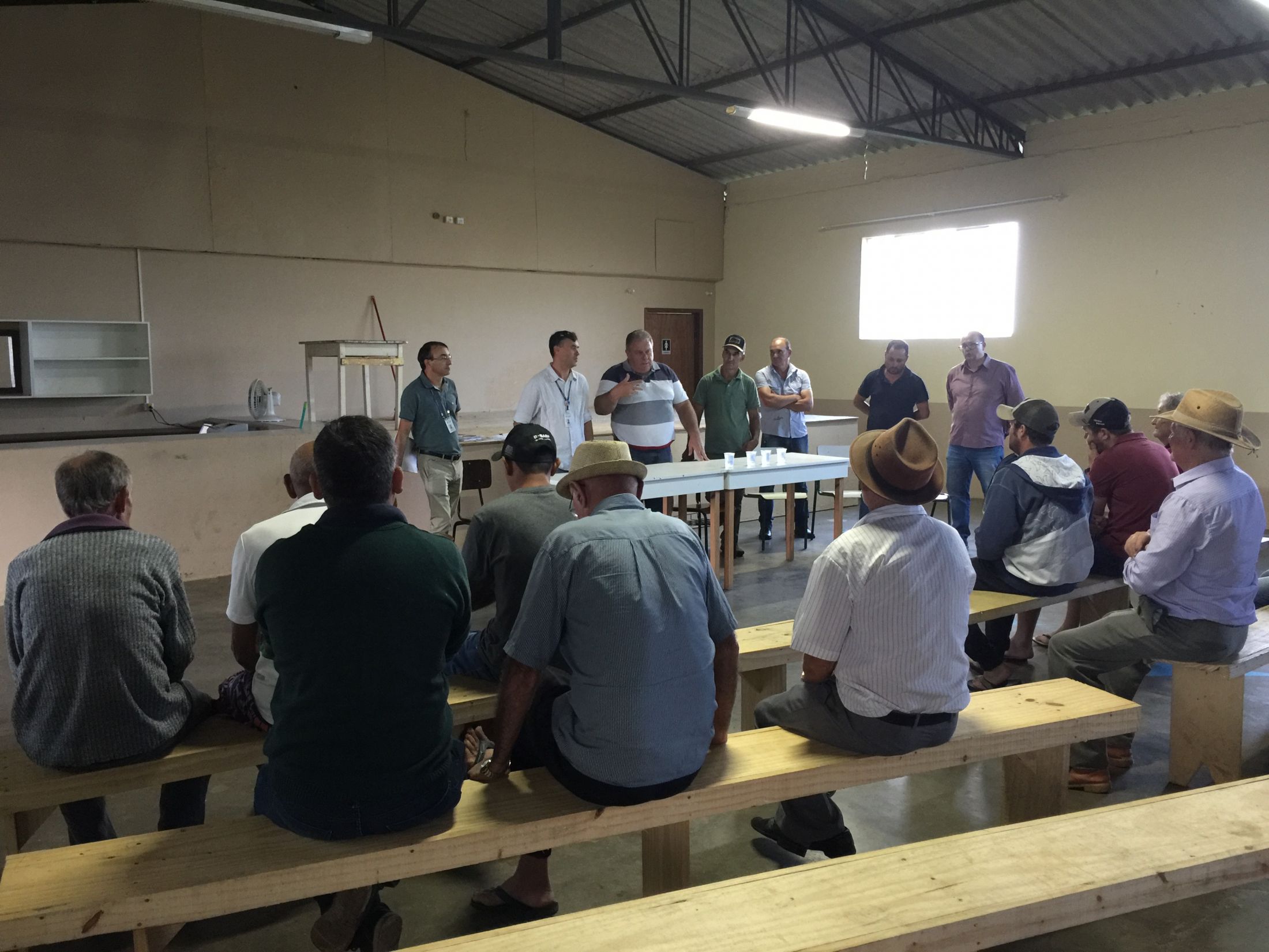 Abastecimento de água é tema de reunião na comunidade de Campestre