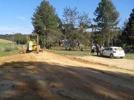 Estradas Rurais recebem manutenção