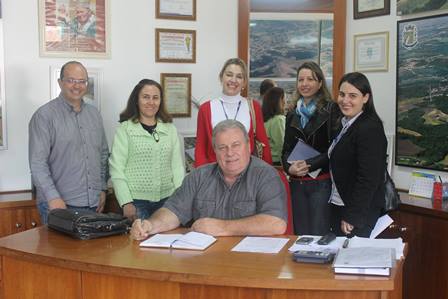 Município faz parceria com SENAC e trará UNIDADE MÓVEL (Moda e Beleza).