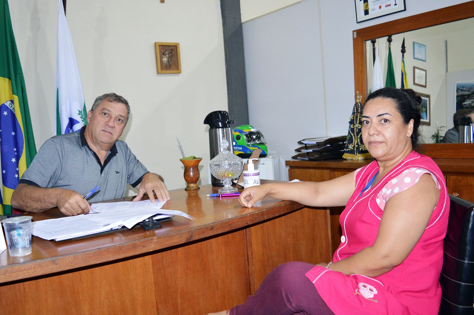 Mostarda assina termo para melhorias de segurança e acessibilidade das escolas