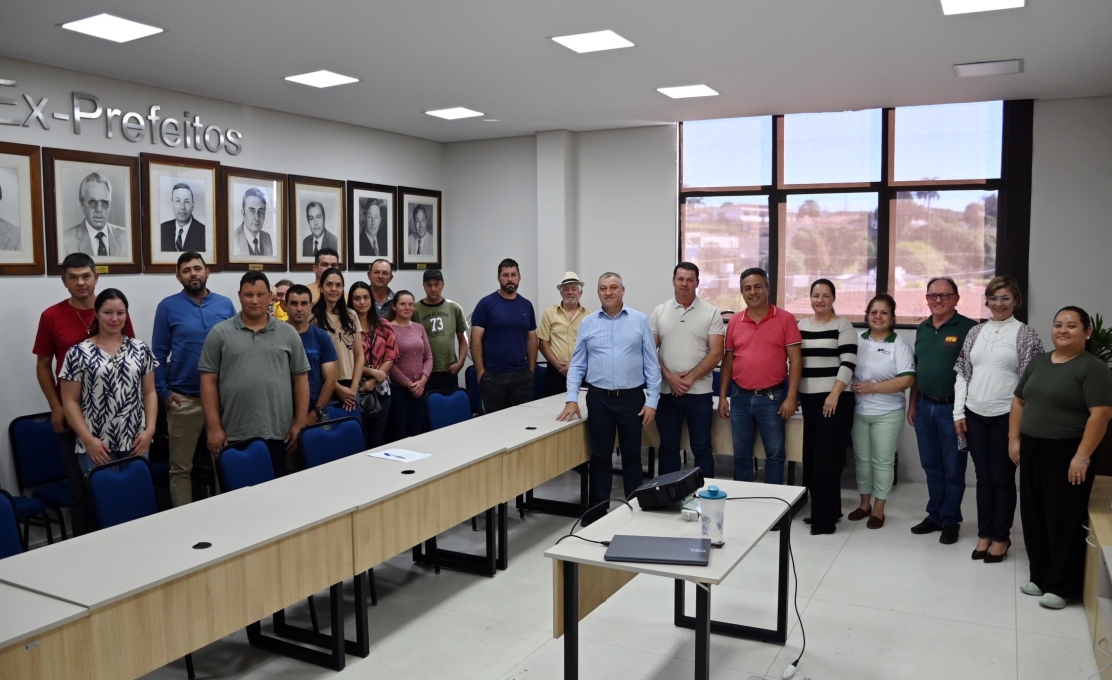 Contenda mapeia produção de alimentos para educação