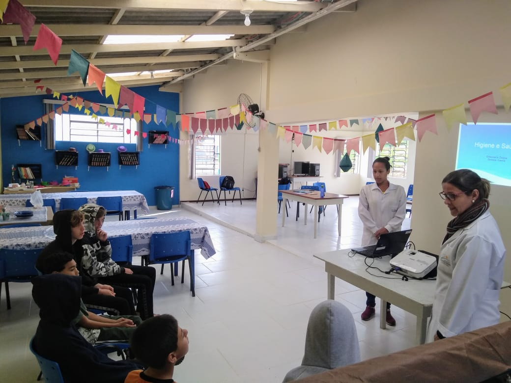 AÇÃO INTERSETORIAL - PROJETO ADOLESCENTRO