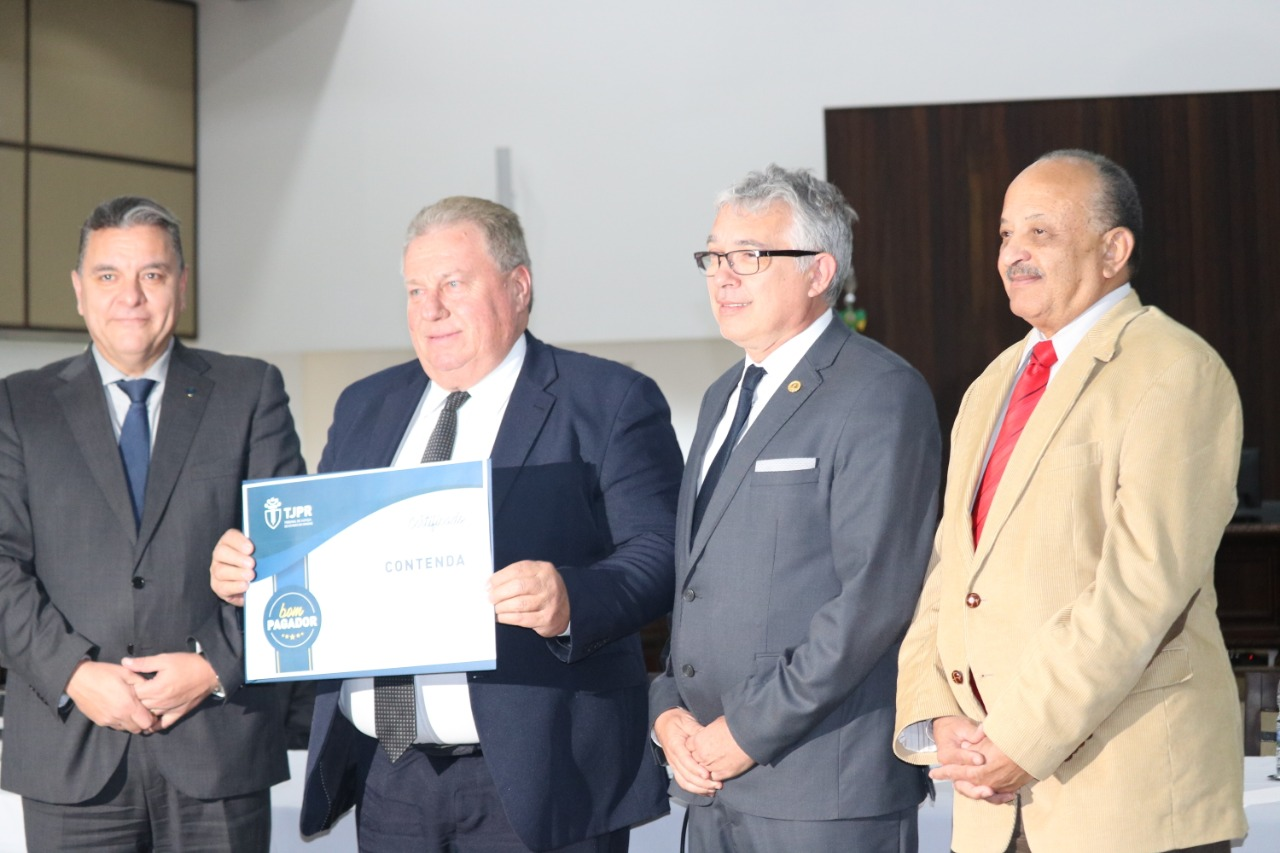 Contenda recebe Selo Bom Pagador do TJPR pela boa conduta administrativa
